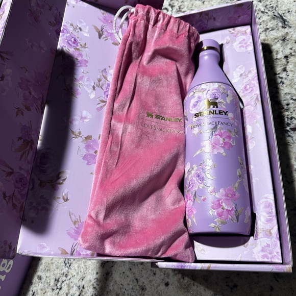 LoveShackFancy Stanley 20oz Bottle - Brand New - - Picture 2 of 4